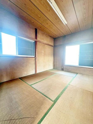 �����s�����q�s����㒬5���ڂ̒��È�ˌ��Ă̘a��