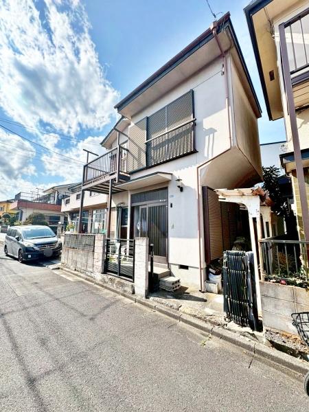 �����s�����q�s����㒬5���ڂ̒��È�ˌ��Ă̑O�ʓ��H�܂ތ��n�ʐ^