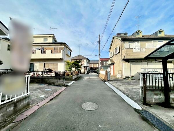 �����s�����q�s�������q��3���ڂ̒��È�ˌ��Ă̑O�ʓ��H�܂ތ��n�ʐ^