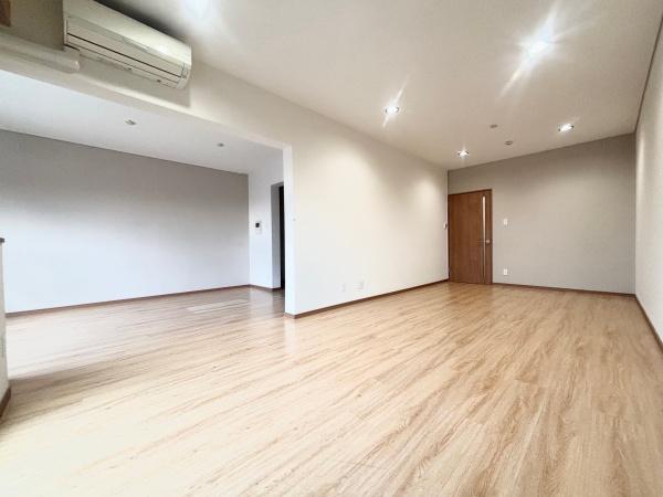 �����s���n��ΐ_���1���ڂ̒��Ã}���V�����̃��r���O