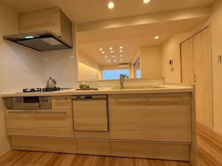 �����s�V�h�捂�c�n��2���ڂ̒��Ã}���V�����̃L�b�`��