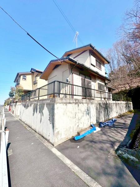 東京都八王子市元八王子町3丁目の中古一戸建ての現地外観写真
