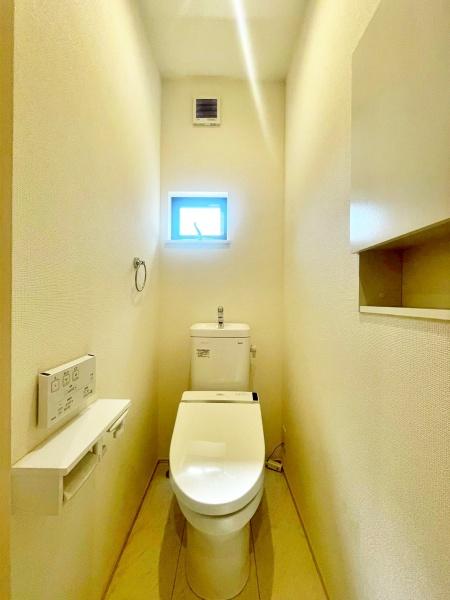 �����s�����q�s���쒬�̒��È�ˌ��Ẵg�C��