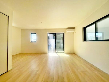 �����s�����q�s���쒬�̒��È�ˌ��Ẵ��r���O