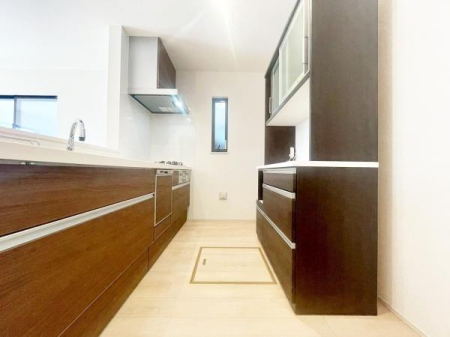 �����s�����q�s���쒬�̒��È�ˌ��ẴL�b�`��