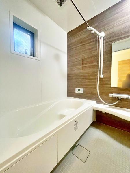 �����s�����q�s���쒬�̒��È�ˌ��Ă̗���