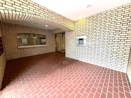 �����s�V�h�撆����2���ڂ̒��Ã}���V�����̃G���g�����X