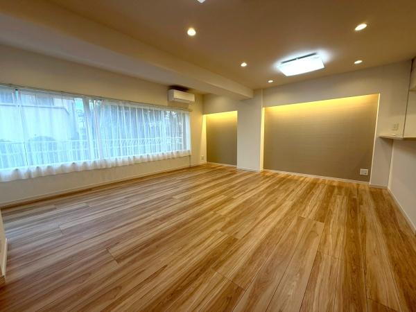 �����s�V�h�撆����2���ڂ̒��Ã}���V�����̃��r���O