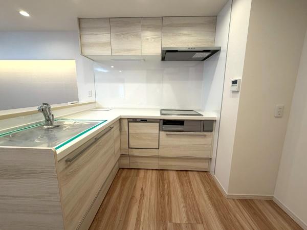 �����s�V�h�撆����2���ڂ̒��Ã}���V�����̃L�b�`��