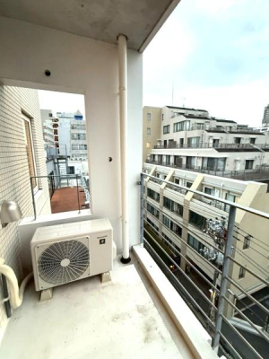 �����s�����V��1���ڂ̒��Ã}���V�����̃o���R�j�[