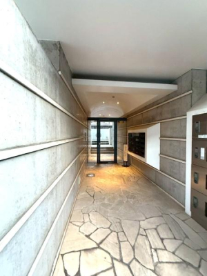 �����s�����V��1���ڂ̒��Ã}���V�����̃G���g�����X