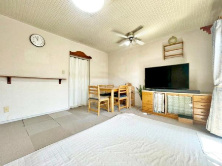 �����s�����q�s�߂����1���ڂ̒��Ã}���V�����̃��r���O