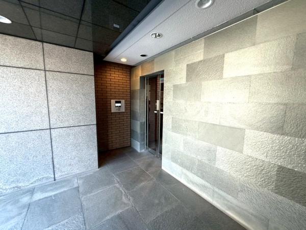 �����s�V�h��쒬�̒��Ã}���V�����̃G���g�����X