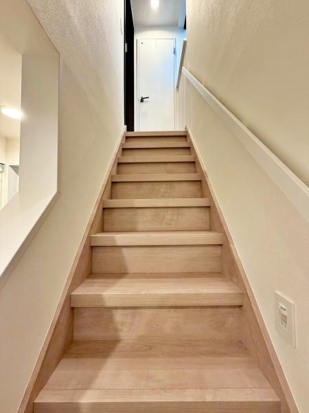 �����s���c�J���1���ڂ̒��È�ˌ��Ẵ��r���O�ȊO�̋���