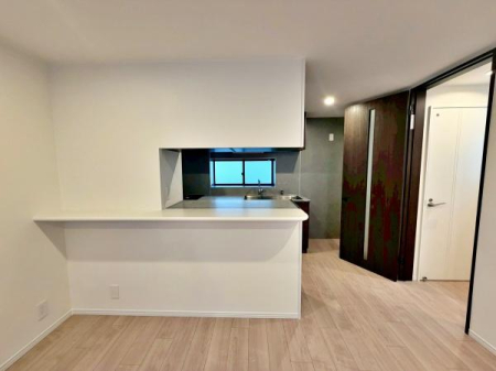 �����s���c�J���1���ڂ̒��È�ˌ��Ẵ��r���O