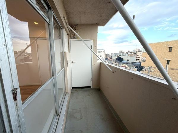 �����s������s���쒬4���ڂ̒��Ã}���V�����̃o���R�j�[