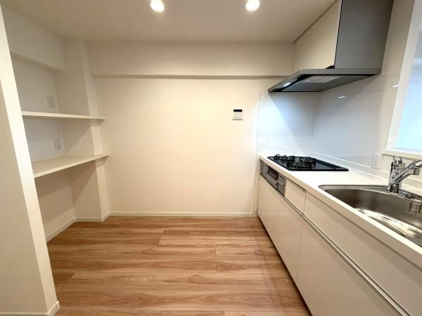 �����s������s���쒬4���ڂ̒��Ã}���V�����̃L�b�`��