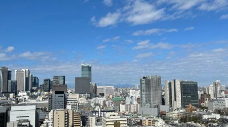 �����s�V�h��x�v���̒��Ã}���V�����̏Z�˂���̒��]�ʐ^