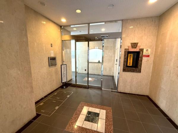 �����s�V�h�捂�c�n��3���ڂ̒��Ã}���V�����̃G���g�����X