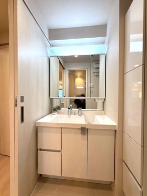 �����s�V�h�捂�c�n��3���ڂ̒��Ã}���V�����̐��ʑ�E���ʏ�