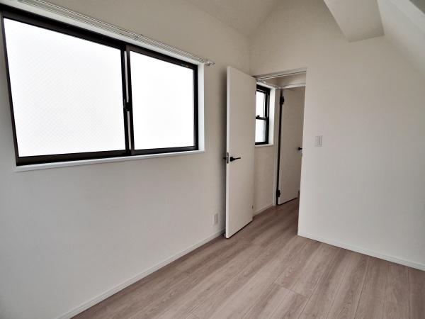 �����s���c�J���Α�5���ڂ̒��È�ˌ��Ă̗m��