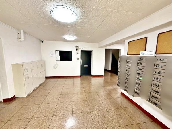 �����s���c�J�扜��1���ڂ̒��Ã}���V�����̃G���g�����X