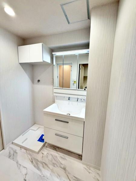 �����s���c�J�扜��1���ڂ̒��Ã}���V�����̐��ʑ�E���ʏ�