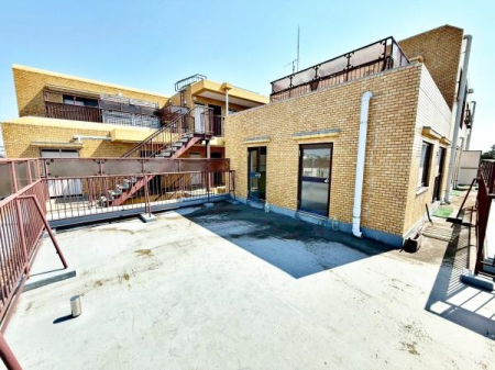 �����s������s���쒬5���ڂ̒��Ã}���V�����̃o���R�j�[