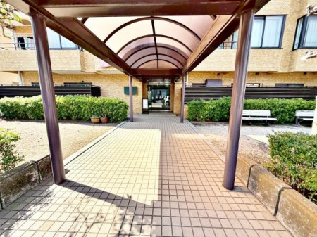 �����s������s���쒬5���ڂ̒��Ã}���V�����̃G���g�����X