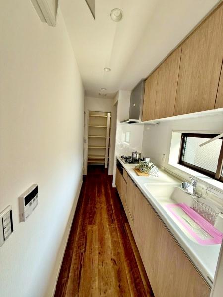 �����s�����揼��1���ڂ̒��È�ˌ��ẴL�b�`��