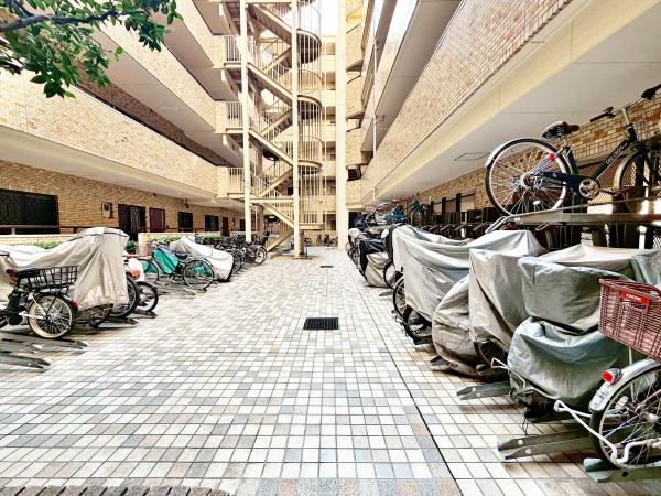 �����s�V�h��Z�g���̒��Ã}���V�����̂��̑����p��