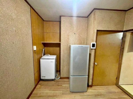 �����s�����q�s������̒��È�ˌ��Ẵ��r���O