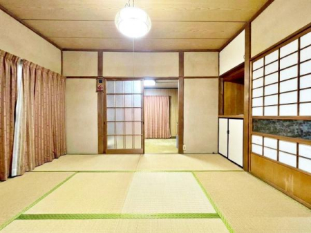 �����s�����q�s������̒��È�ˌ��Ă̘a��