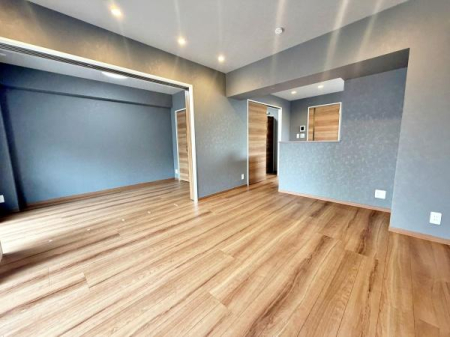 �����s������s���v��1���ڂ̒��Ã}���V�����̃��r���O