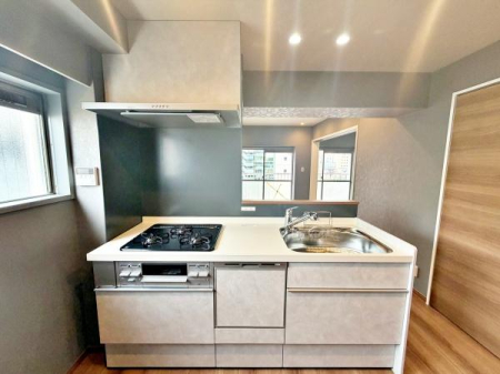 �����s������s���v��1���ڂ̒��Ã}���V�����̃L�b�`��