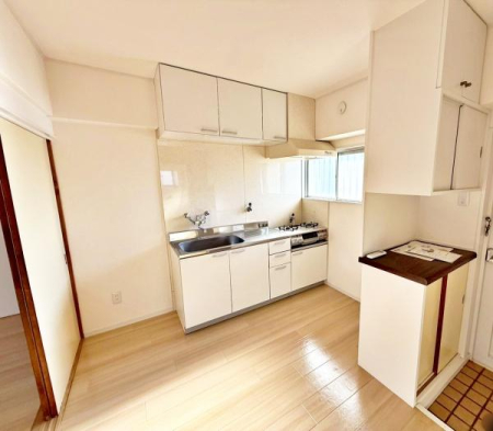 �����s���n��ш�3���ڂ̒��Ã}���V�����̃L�b�`��