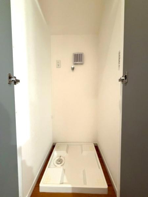 �����s�����操��2���ڂ̒��È�ˌ��Ă̐��ʑ�E���ʏ�