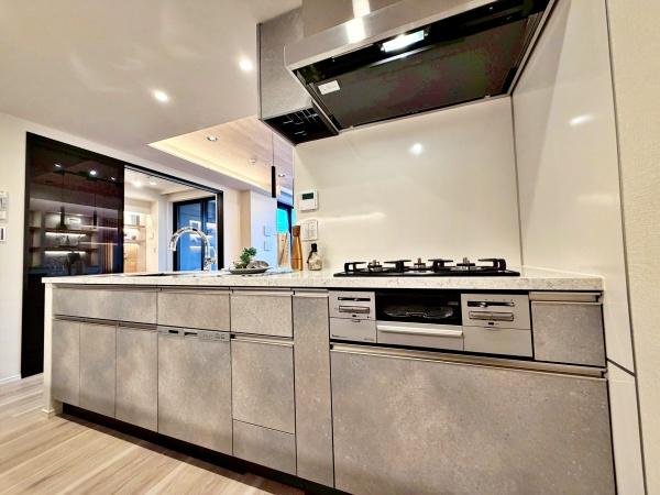 �����s�V�h�撆����1���ڂ̒��Ã}���V�����̃L�b�`��