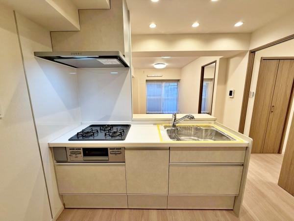 �����s���n�����4���ڂ̒��Ã}���V�����̃L�b�`��