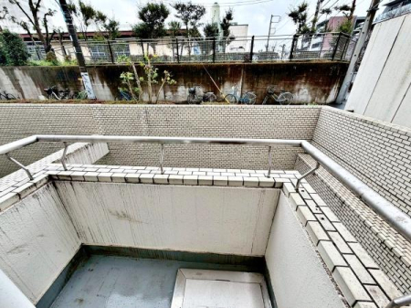 �����s�V�h��㗎��1���ڂ̒��Ã}���V�����̃o���R�j�[