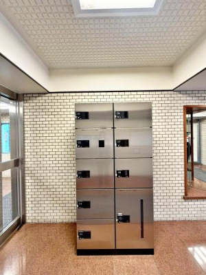 �����s�V�h��㗎��1���ڂ̒��Ã}���V�����̃G���g�����X