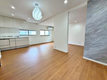 �����s���n�敽�a��1���ڂ̒��È�ˌ��Ẵ��r���O