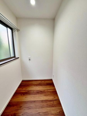 �����s���n�敽�a��1���ڂ̒��È�ˌ��Ẵ��r���O�ȊO�̋���