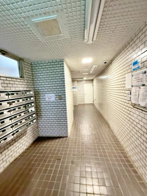 �����s���c�J��{��3���ڂ̒��Ã}���V�����̃G���g�����X