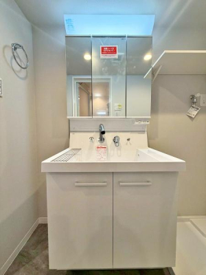 �����s���c�J�挷��5���ڂ̒��Ã}���V�����̐��ʑ�E���ʏ�