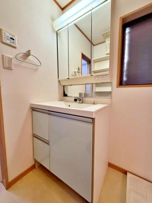 �����s�����搬�c��2���ڂ̒��È�ˌ��Ă̐��ʑ�E���ʏ�