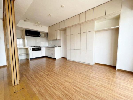 �����s�O��s�V��6���ڂ̒��Ã}���V�����̃��r���O