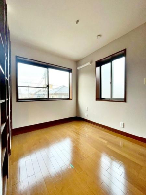 �����s�����q�s�䒬4���ڂ̒��È�ˌ��Ă̗m��