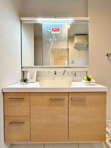 �����s�����扺�����2���ڂ̒��È�ˌ��Ă̐��ʑ�E���ʏ�