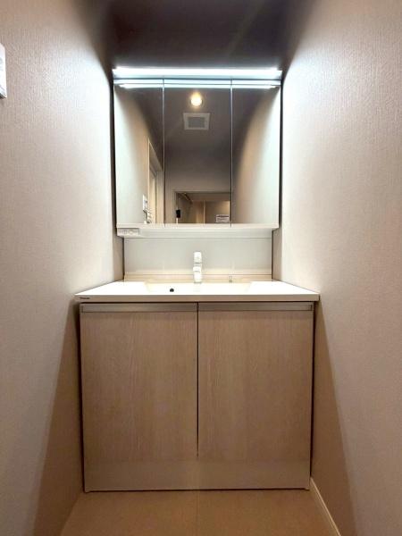 �����s���c�J���k��4���ڂ̒��Ã}���V�����̐��ʑ�E���ʏ�